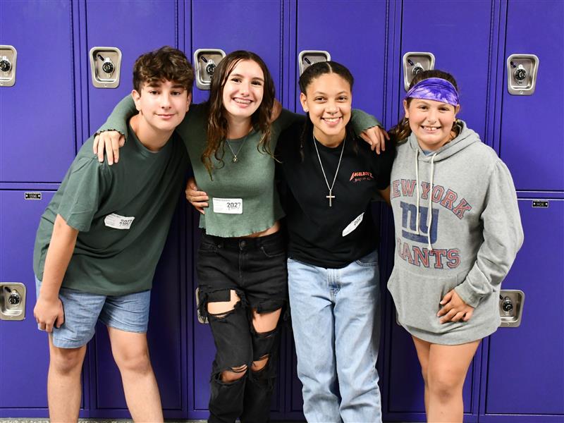 Islip HS Holds Record-Breaking Freshman Orientation