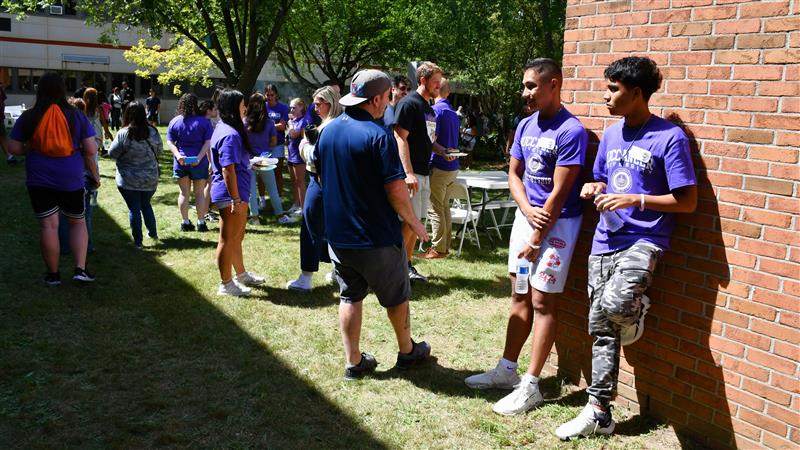 Islip HS Holds Record-Breaking Freshman Orientation